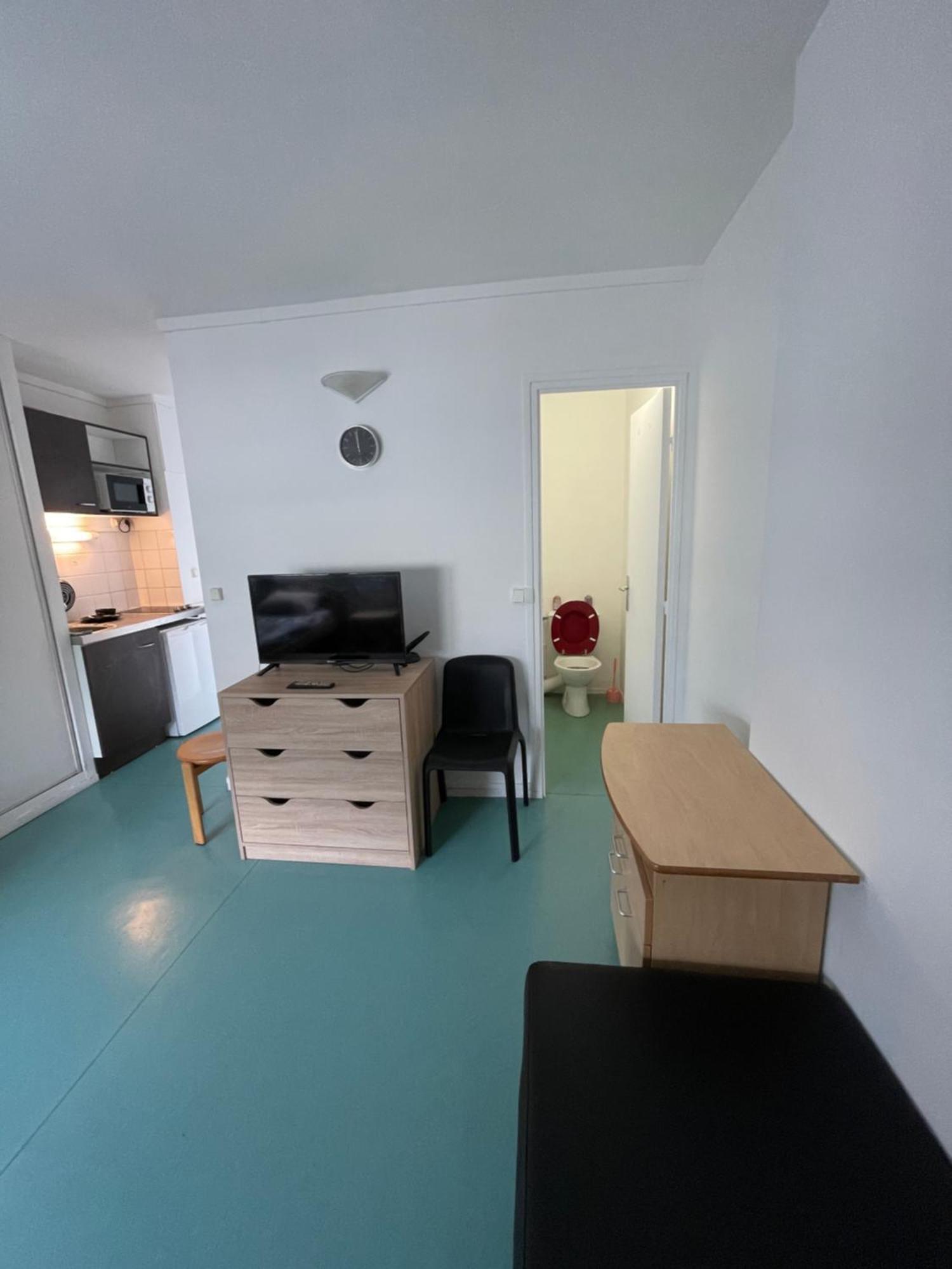 Studio En Plein Coeur De Parigi